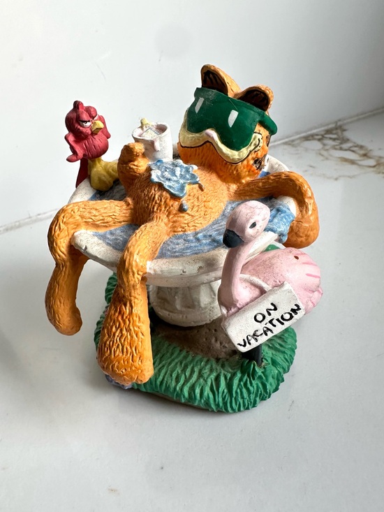 Garfield Other - Garfield On Vacation Birdbath Figurine Jim Davis Archives Studio Danbury Mint 92